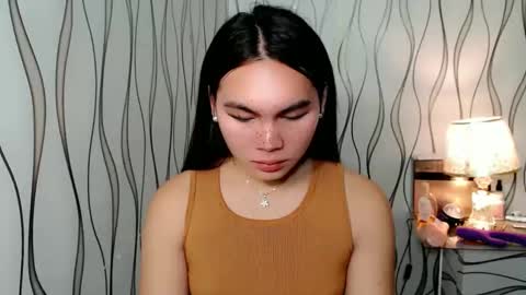 Snapshot of ur_innocent_girlx chatting on 28, 9, 2025 QUEENSY online show from 28, 9, 2025