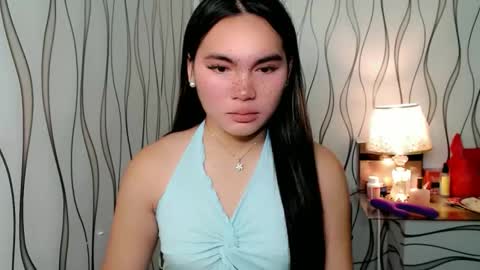 Snapshot of ur_innocent_girlx chatting on 30, 10, 2025 QUEENSY online show from 30, 10, 2025