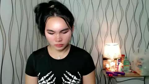 Snapshot of ur_innocent_girlx chatting on 26, 11, 2025 QUEENSY online show from 26, 11, 2025