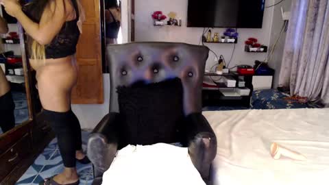 QUEEN ANGELA online show from 9, 1, 2025