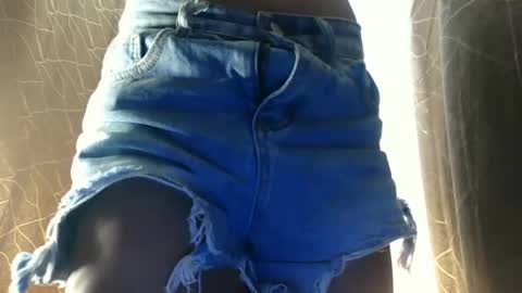 Snapshot of ur_perfectgirlmsa chatting on 23, 12, 2024 Ms. A lets go pass or pvt show online show from 23, 12, 2024