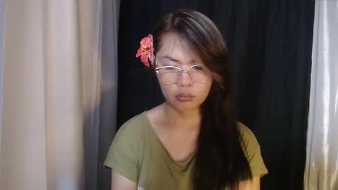 Snapshot of ur_perfectgirlmsa chatting on 26, 9, 2025 Ms. A lets go pass or pvt show online show from 26, 9, 2025