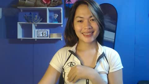 Snapshot of ur_perfectgirlmsa chatting on 15, 10, 2025 Ms. A lets go pass or pvt show online show from 15, 10, 2025