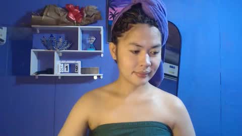 Snapshot of ur_perfectgirlmsa chatting on 19, 10, 2025 Ms. A lets go pass or pvt show online show from 19, 10, 2025