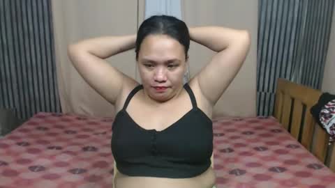 Snapshot of ur_pinay_naughty_morena chatting on 28, 10, 2025 ur_pinay_naughty_morena online show from 28, 10, 2025