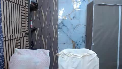 ur_prettymitch online show from 6, 4, 2026