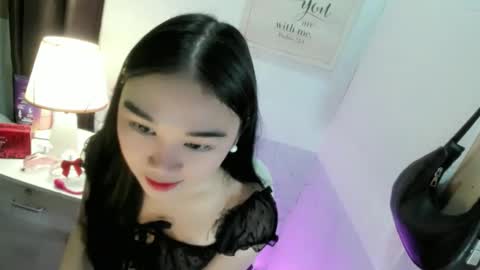 ur_sweetiechess18 online show from 15, 9, 2025