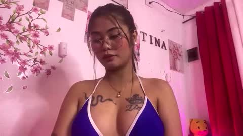 Snapshot of ur_ultimatedreamgirlxoxo chatting on 21, 2, 2026 HelloIm Girly online show from 21, 2, 2026
