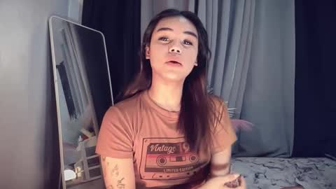 Snapshot of urasian_france69 chatting on 30, 11, 2025 FRANCINE cum with me in pvt or pwrd online show from 30, 11, 2025