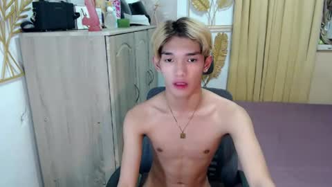 Snapshot of urasian_john20 chatting on 4, 7, 2026 urasian_john20 online show from 4, 7, 2026