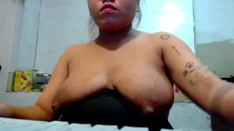 Snapshot of urasian_joy chatting on 8, 5, 2026 urasian_joy online show from 8, 5, 2026