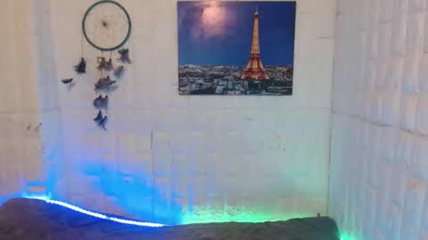 Shirley online show from 4, 11, 2025