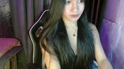 Snapshot of urasiansexbombgirlxxx chatting on 8, 12, 2024 Elizabeth online show from 8, 12, 2024