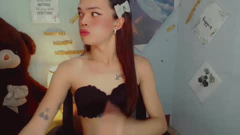 urblossom_ayaxxx online show from 18, 2, 2025