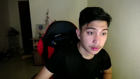 Snapshot of urcuteguy_jhonx chatting on 15, 11, 2025 Dannie online show from 15, 11, 2025