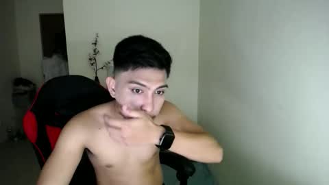 Snapshot of urcuteguy_jhonx chatting on 21, 11, 2025 Dannie online show from 21, 11, 2025