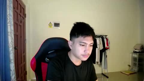 Snapshot of urcuteguy_jhonx chatting on 1, 12, 2025 Dannie online show from 1, 12, 2025