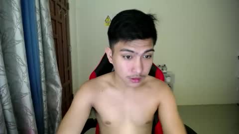 Snapshot of urcuteguy_jhonx chatting on 4, 12, 2025 Dannie online show from 4, 12, 2025