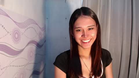Snapshot of urdreamgirl_stephanie chatting on 8, 7, 2026 stephanie online show from 8, 7, 2026