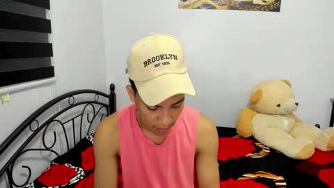 urfucker_vinz online show from 18, 3, 2026