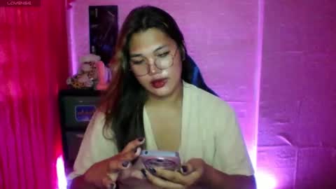 urgirl_nadiaxx online show from 5, 3, 2025
