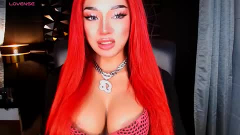 Snapshot of urgoddess_bella chatting on 16, 10, 2025 My bella 3 online show from 16, 10, 2025