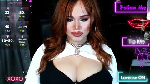 Snapshot of urgoddess_bella chatting on 23, 10, 2025 My bella 3 online show from 23, 10, 2025