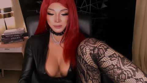 Snapshot of urgoddess_bella chatting on 30, 10, 2025 My bella 3 online show from 30, 10, 2025