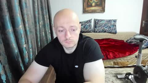 UrGymCrush online show from 7, 10, 2025