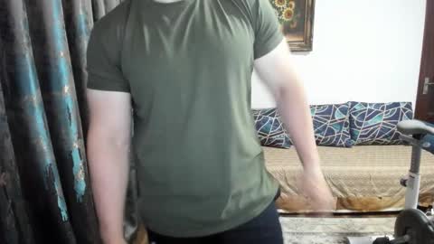 UrGymCrush online show from 9, 10, 2025