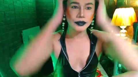 queen norelle online show from 16, 11, 2025