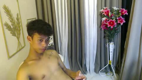 Snapshot of urhotfuckingass chatting on 20, 4, 2026 richard online show from 20, 4, 2026