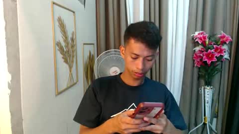 Snapshot of urhotfuckingass chatting on 3, 5, 2026 richard online show from 3, 5, 2026
