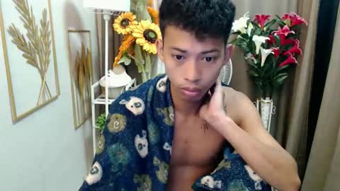 Snapshot of urhotfuckingass chatting on 17, 5, 2026 richard online show from 17, 5, 2026