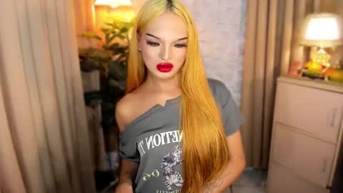 Snapshot of urladyprincessmassivecock chatting on 10, 9, 2025 jhaii online show from 10, 9, 2025