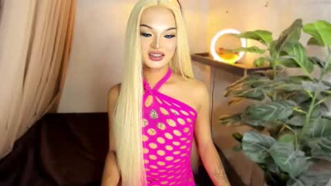 Snapshot of urladyprincessmassivecock chatting on 6, 10, 2025 jhaii online show from 6, 10, 2025