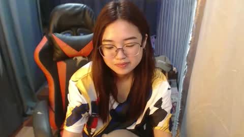 urlovelychinita online show from 19, 11, 2025