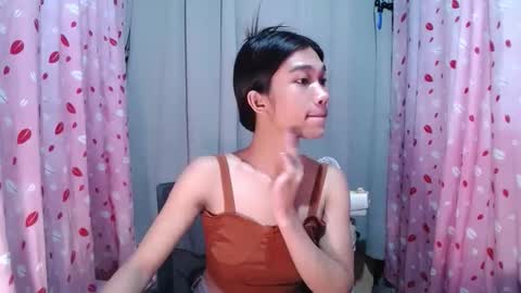 urloverjasmine_xx online show from 20, 4, 2026