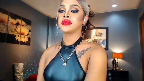 UrMajestyTyra online show from 18, 1, 2025
