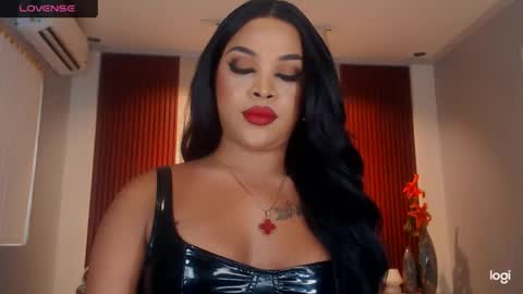 Snapshot of urmajestytyra chatting on 6, 6, 2026 UrMajestyTyra online show from 6, 6, 2026
