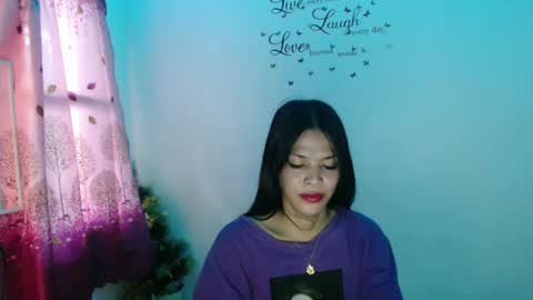 Snapshot of urpreciouspinayxxx chatting on 3, 12, 2024 hi im kim online show from 3, 12, 2024