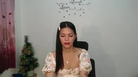 Snapshot of urpreciouspinayxxx chatting on 3, 12, 2024 hi im kim online show from 3, 12, 2024