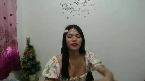 Snapshot of urpreciouspinayxxx chatting on 4, 12, 2024 hi im kim online show from 4, 12, 2024