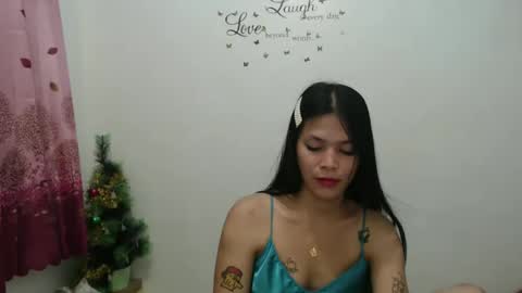 Snapshot of urpreciouspinayxxx chatting on 4, 12, 2024 hi im kim online show from 4, 12, 2024