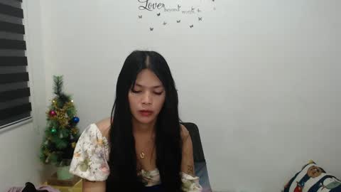 Snapshot of urpreciouspinayxxx chatting on 5, 12, 2024 hi im kim online show from 5, 12, 2024