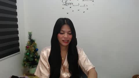 Snapshot of urpreciouspinayxxx chatting on 6, 12, 2024 hi im kim online show from 6, 12, 2024