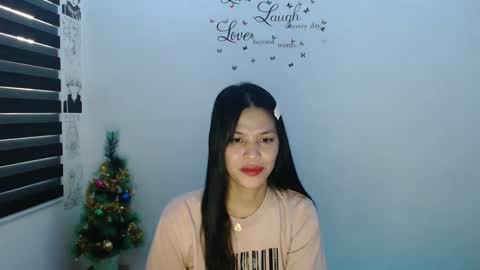 Snapshot of urpreciouspinayxxx chatting on 14, 12, 2024 hi im kim online show from 14, 12, 2024