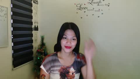 Snapshot of urpreciouspinayxxx chatting on 15, 12, 2024 hi im kim online show from 15, 12, 2024