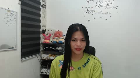Snapshot of urpreciouspinayxxx chatting on 28, 12, 2024 hi im kim online show from 28, 12, 2024
