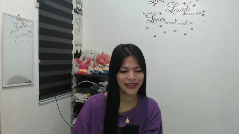 Snapshot of urpreciouspinayxxx chatting on 29, 12, 2024 hi im kim online show from 29, 12, 2024